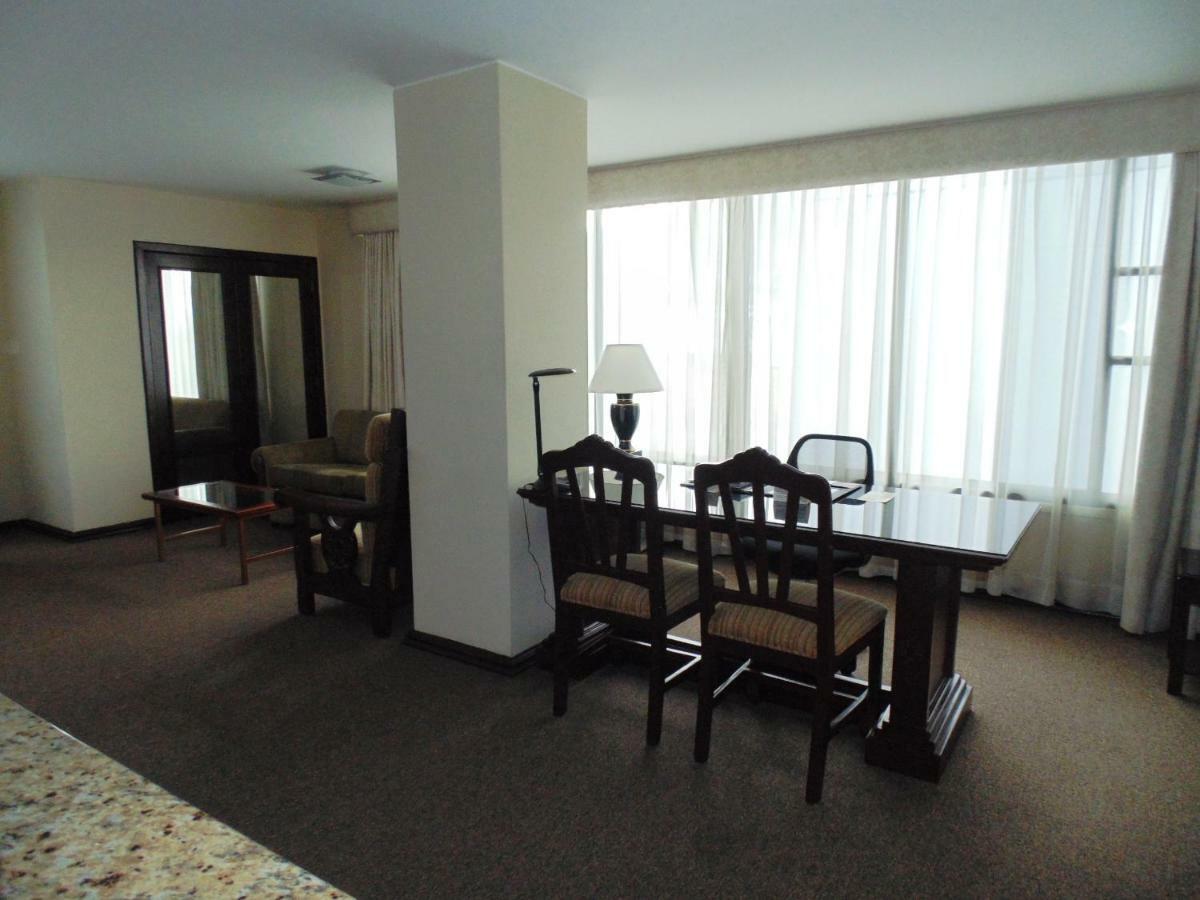 Best Western Cplaza Hotel Кито Экстерьер фото